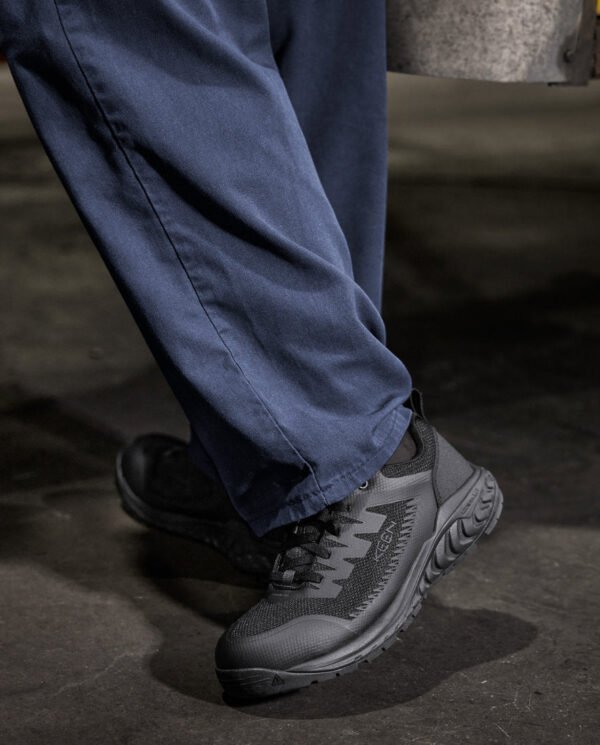 Men's Arvada ESD Work Sneaker (Carbon Toe)  |  Black/Black